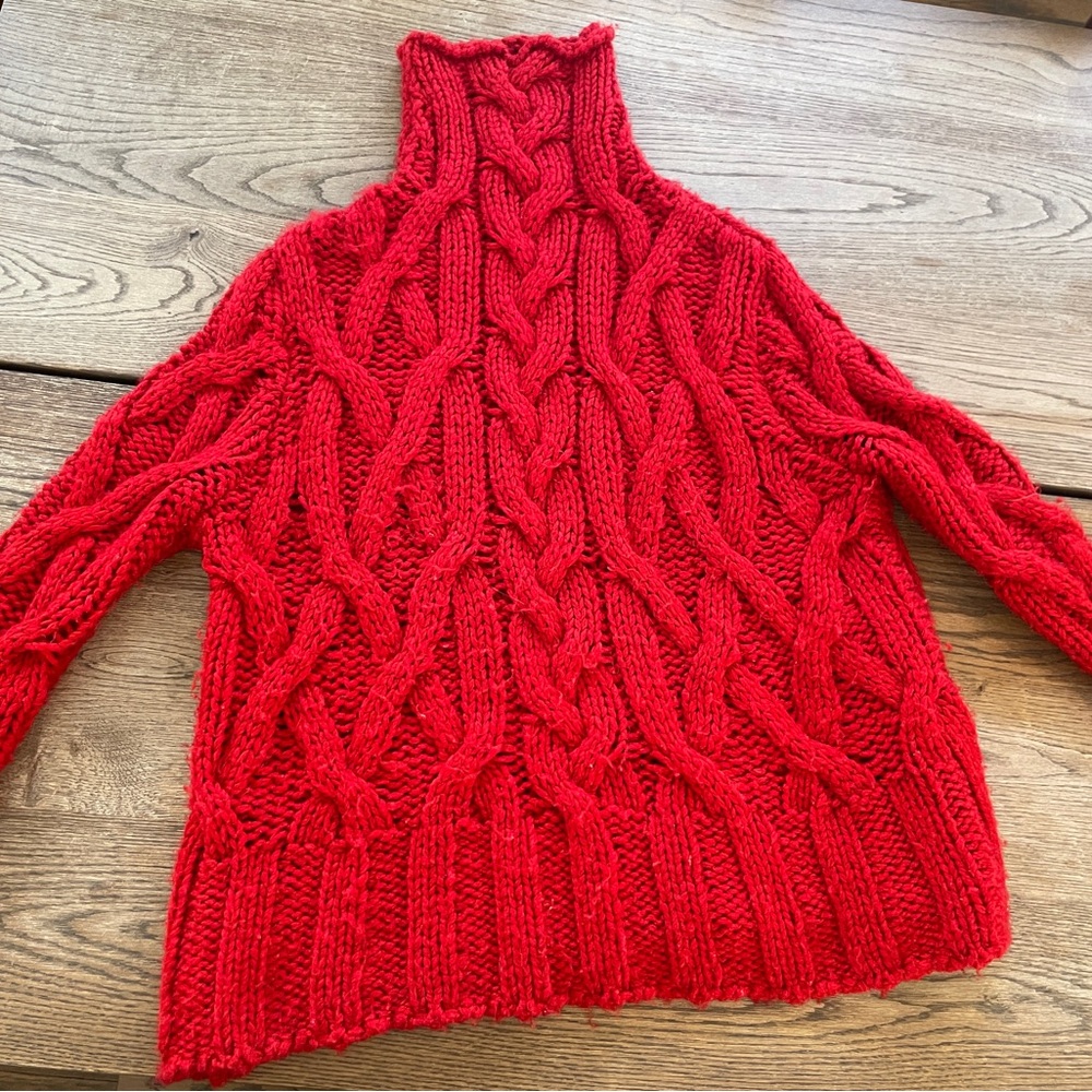 Zara women’s red knit style turtleneck sweater size medium
